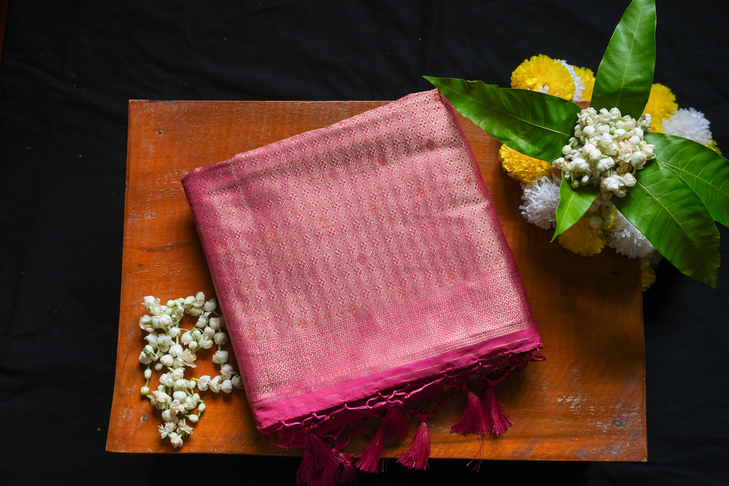 Gulabi Soundarya- Mirpur katan Saree