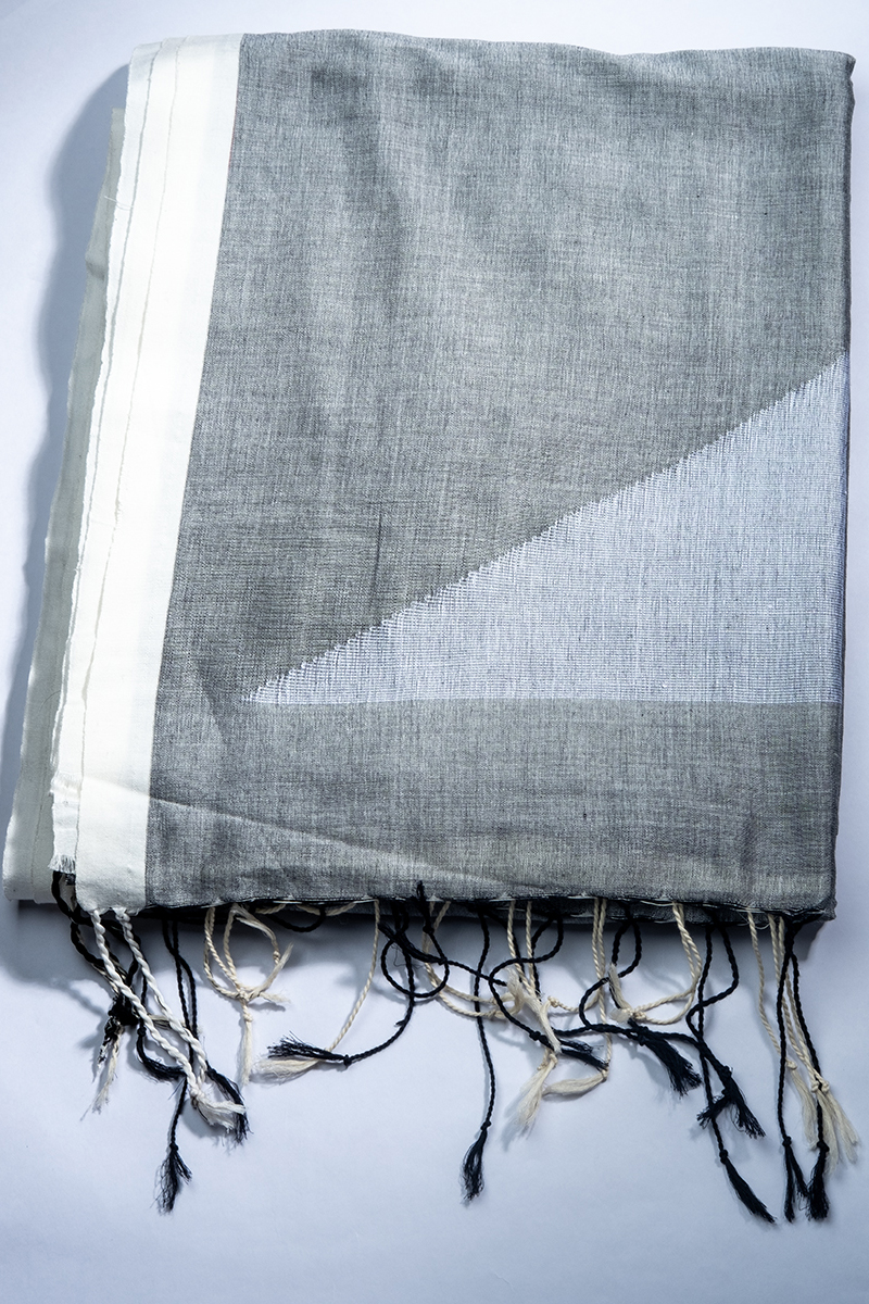 Dhadhakti ki saree - Image 6